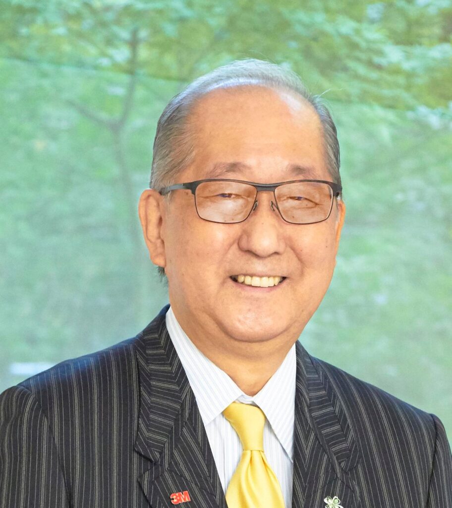 Mr. Masahiko Kon, a leader in finance who survived cancer discrimination in the workplace
